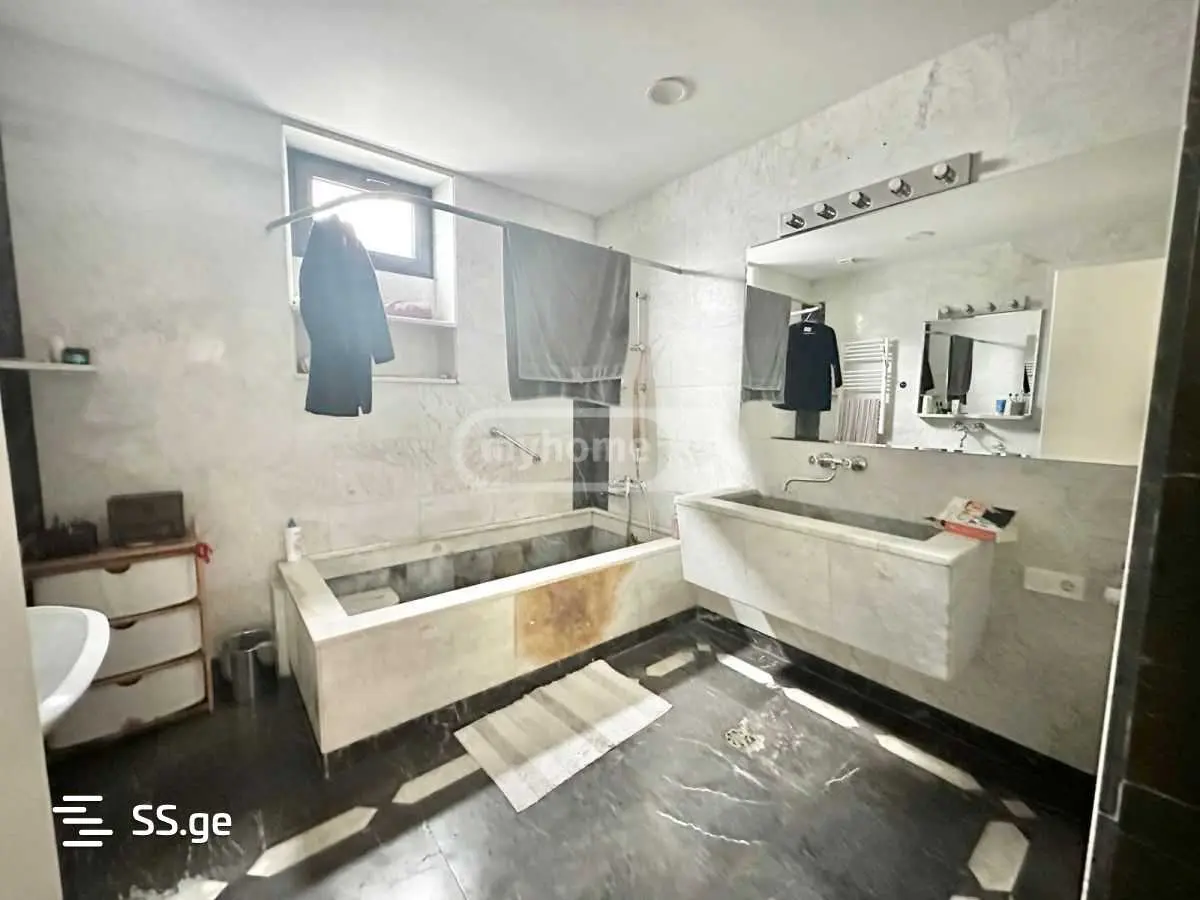 For Rent 10+ Room Private House In Vake view 10