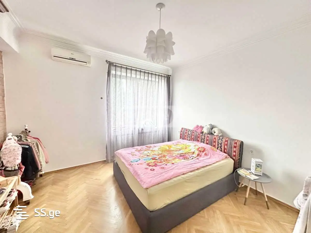 For Rent 10+ Room Private House In Vake view 5