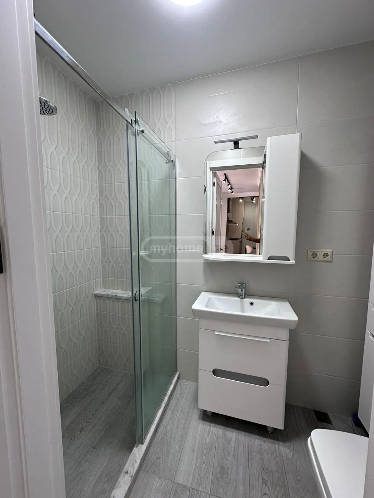 3 Room Flat For Rent. Batumi view 14