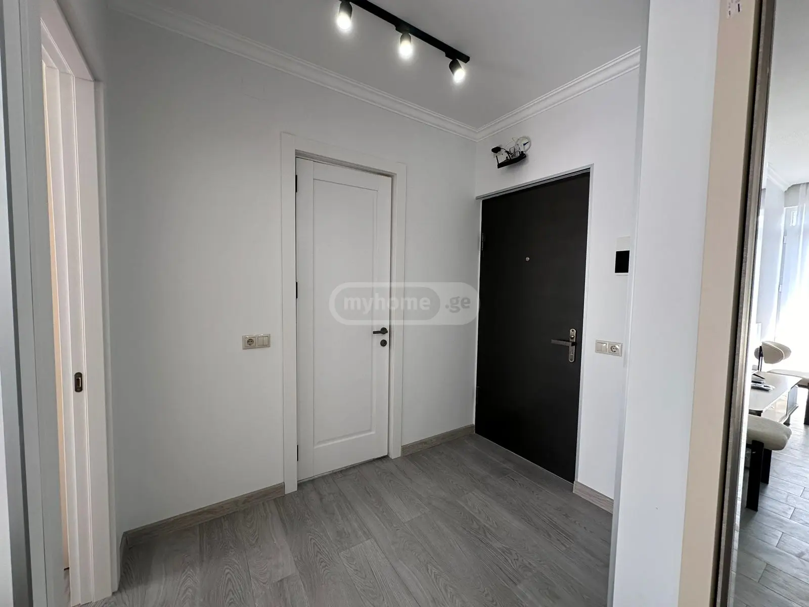 3 Room Flat For Rent. Batumi view 22