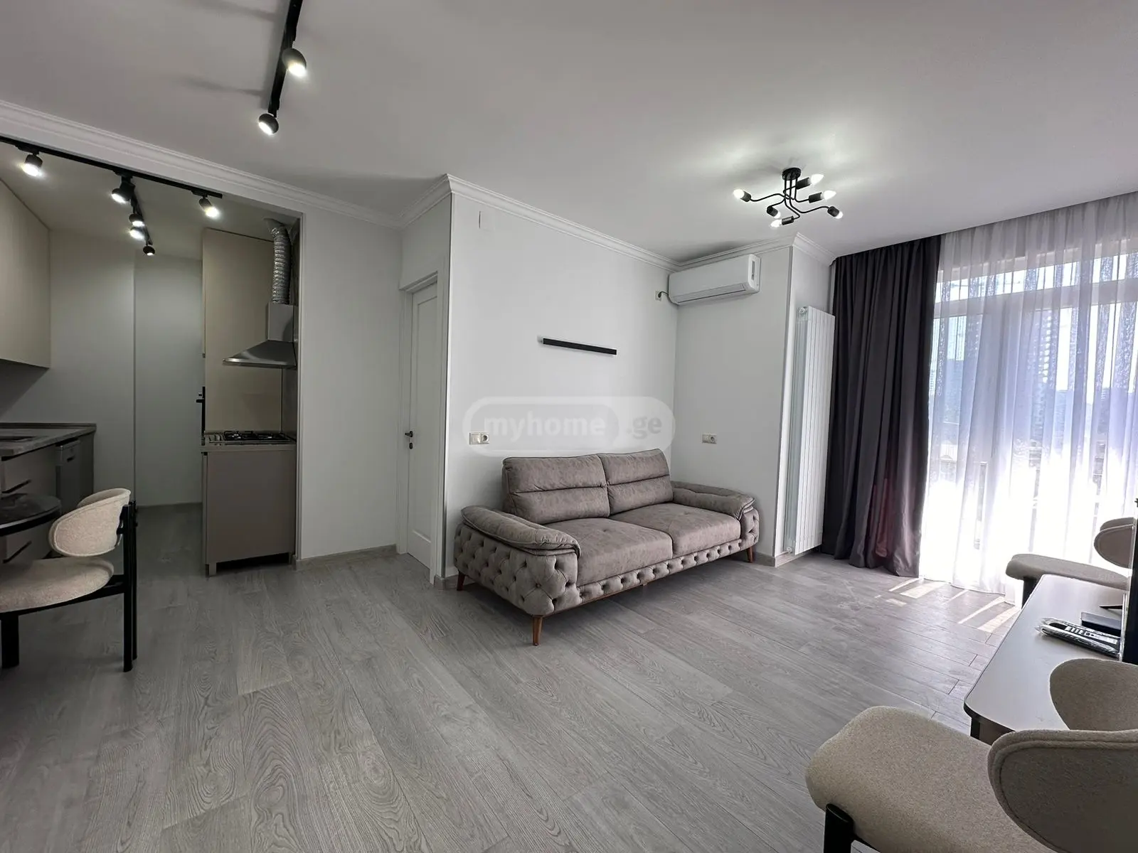 3 Room Flat For Rent. Batumi view 20