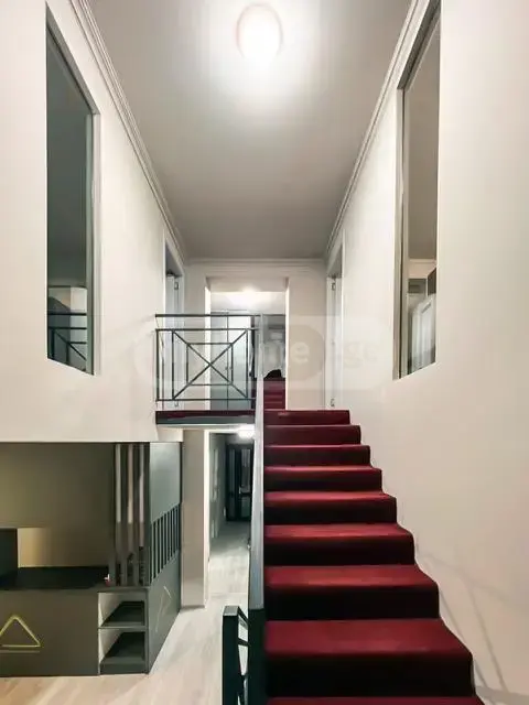 For Rent 10+ Room Sastumro Chughuretshi, 1 of 10