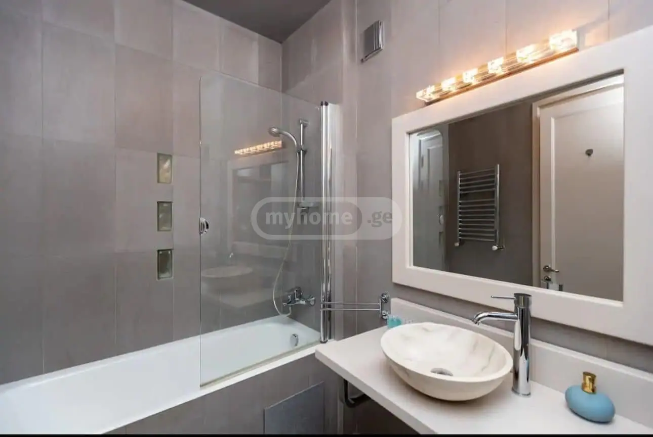 For Rent 3 Room Apartment Mtatsmindaze view 6