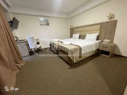 For Rent 10+ Room Sastumro Avlabarshi, 1 of 4