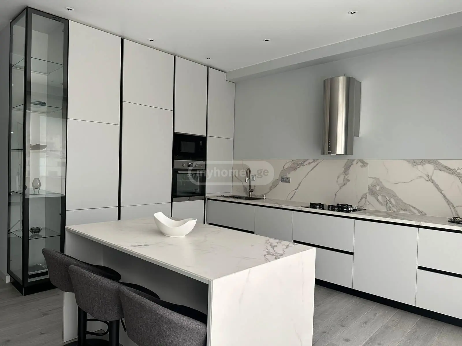 For Rent 3 Room Apartment view 2