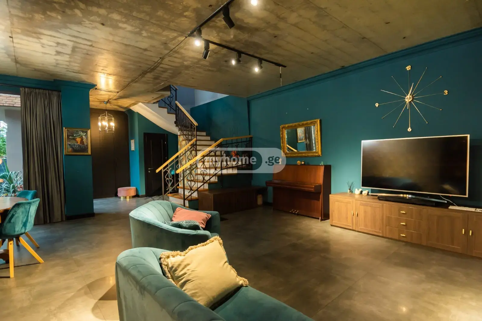 For Rent 6 Room Private House Mtatsmindaze view 1