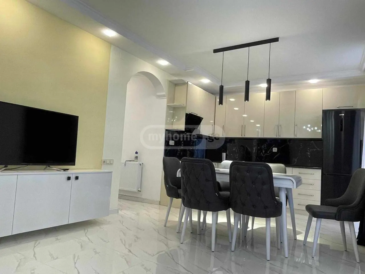 For Rent 3 Room Apartment view 3