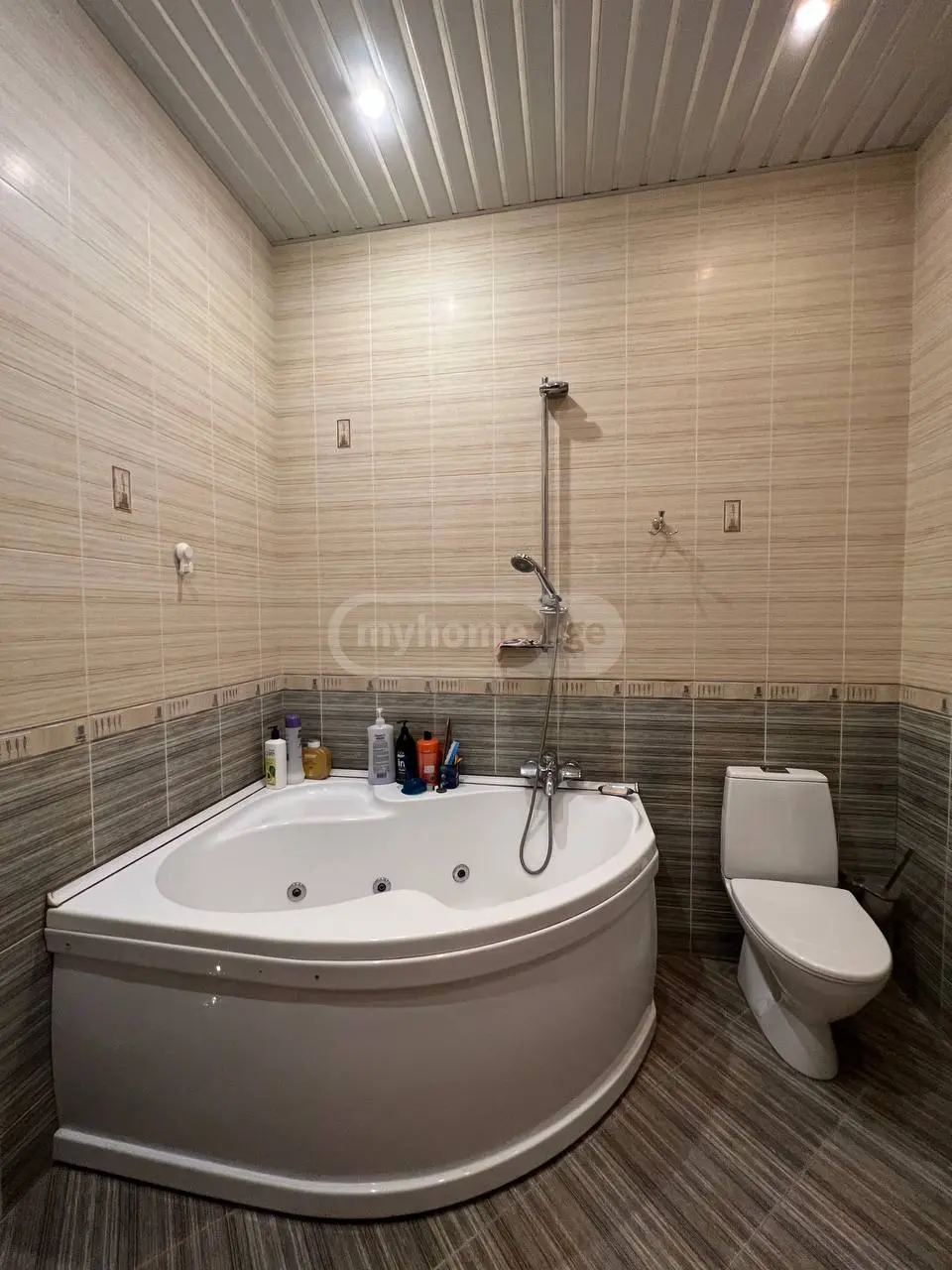 For Sale 4 Room Apartment view 10