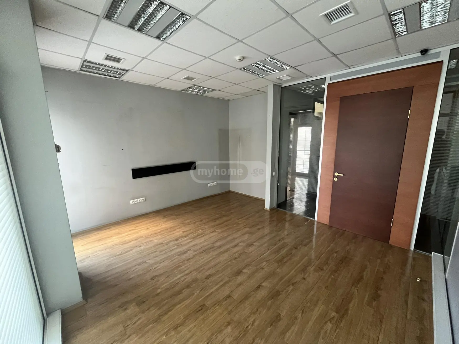 For Sale Saopise Commercial Space Mtatsmindaze view 9