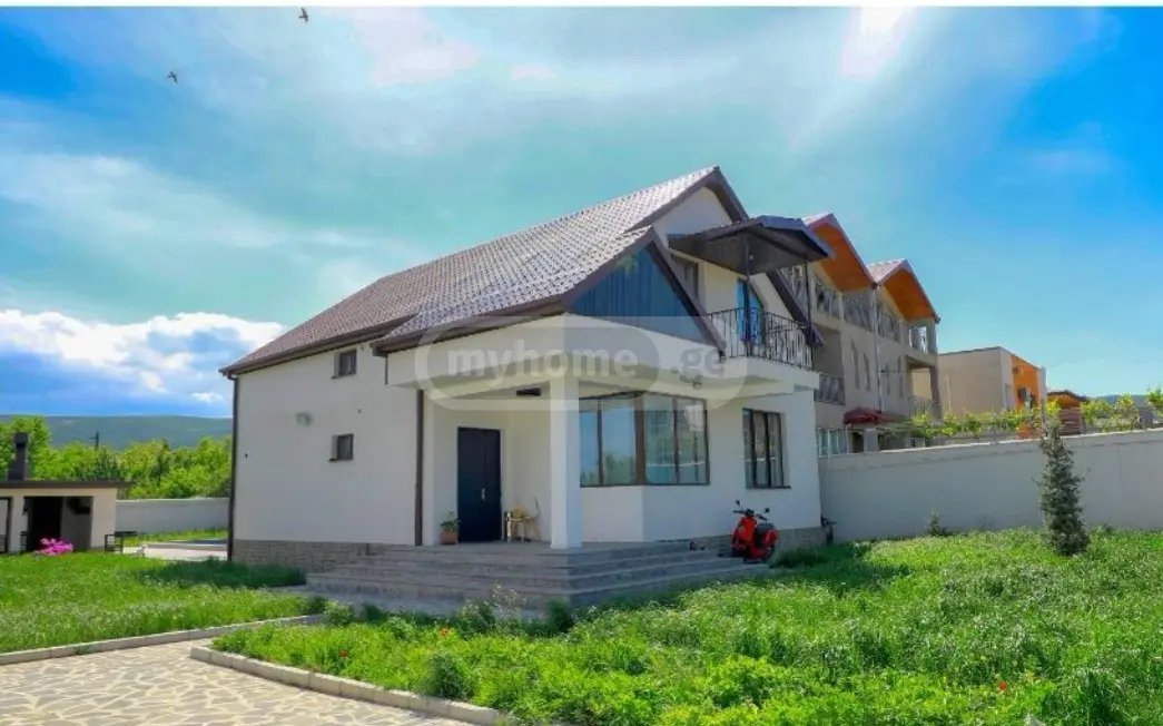 For Sale 6 Room Private House view 1