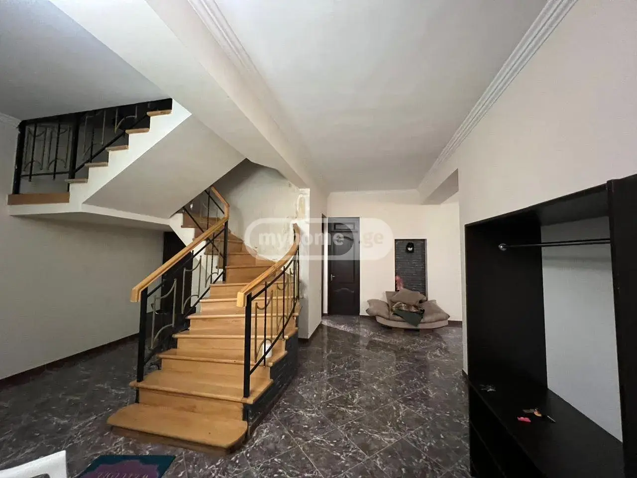 For Rent 7 Room Private House Tsqnetshi view 9