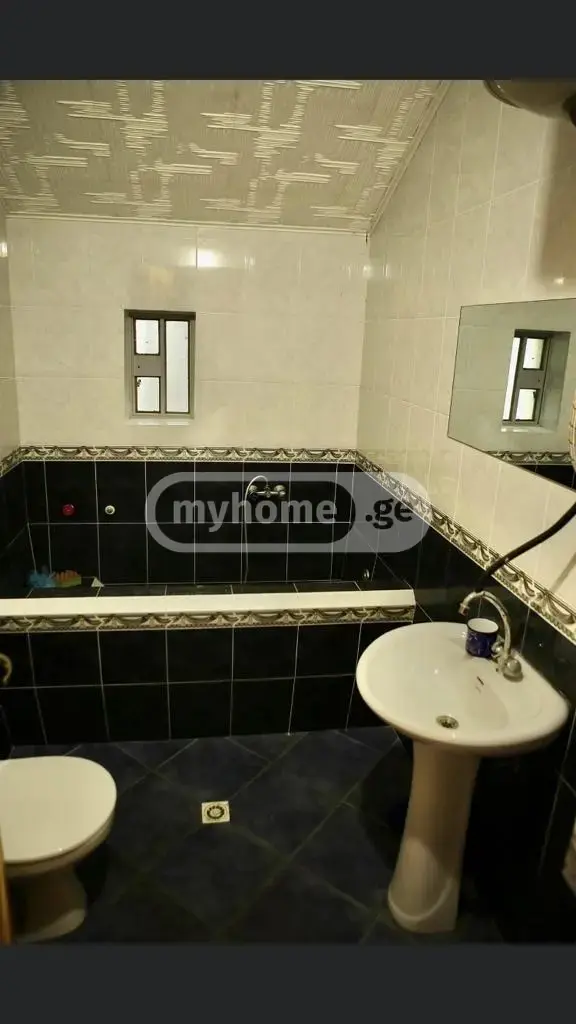 For Rent 7 Room Private House Tsqnetshi view 6