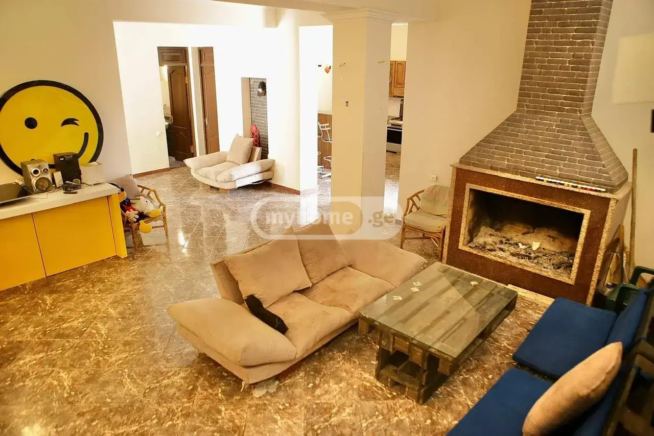 For Rent 7 Room Private House Tsqnetshi view 2