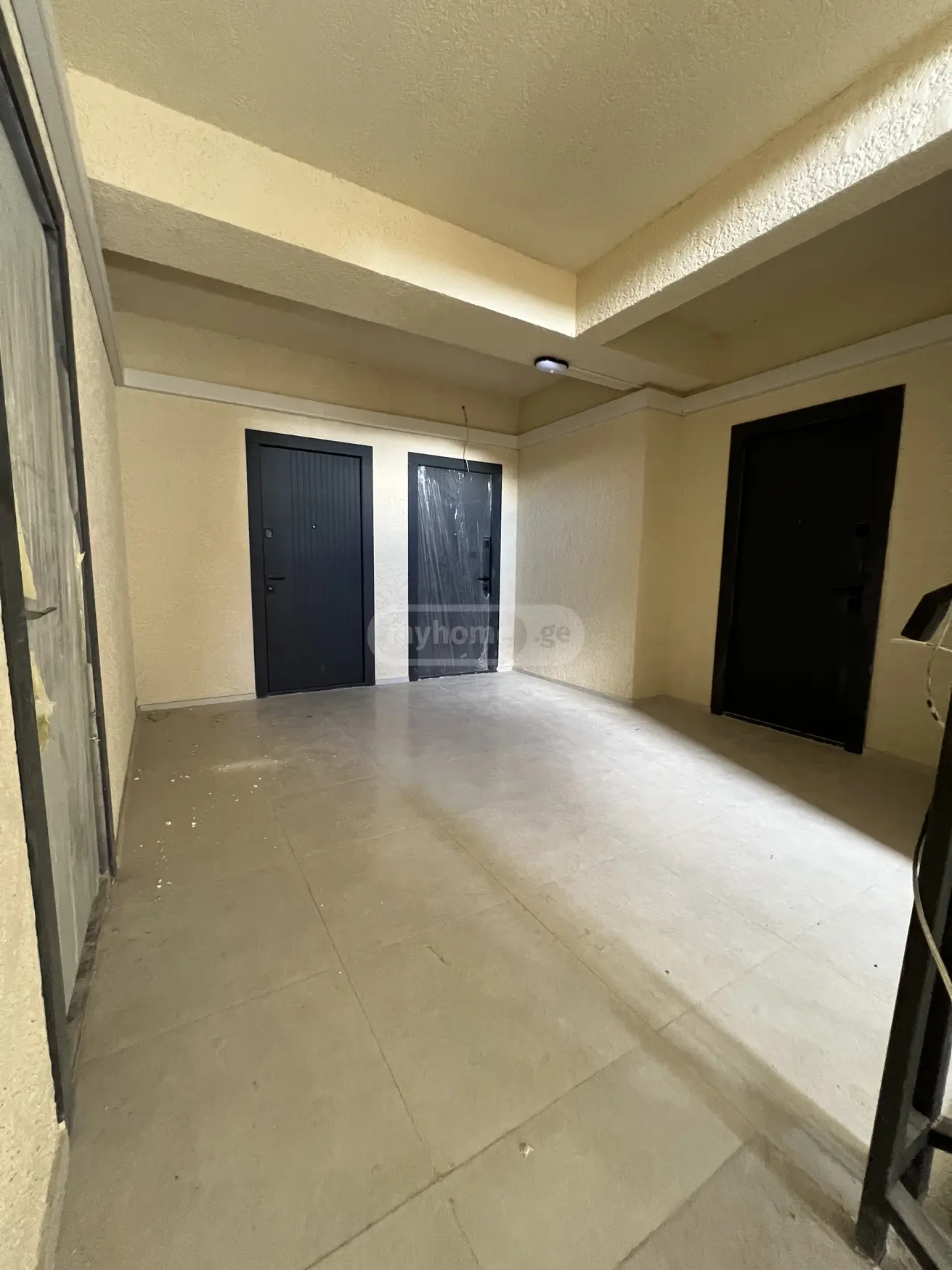 For Sale 3 Room Apartment view 4