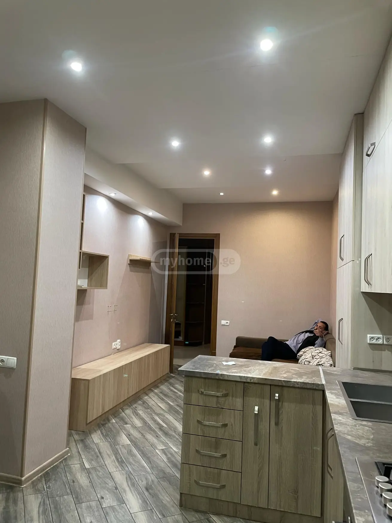 For Rent 4 Room Apartment Rustavshi view 1
