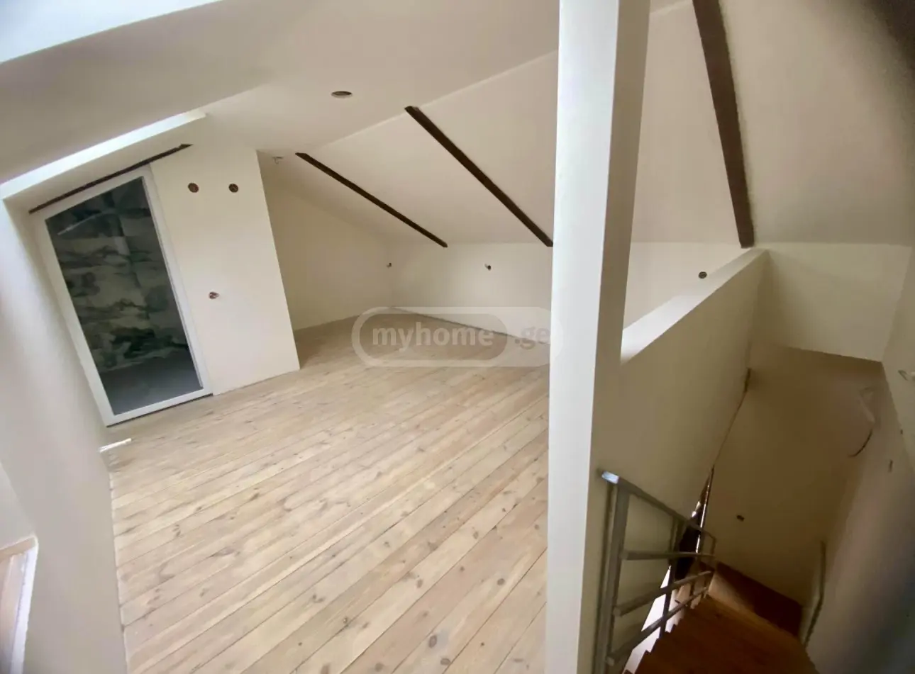 For Sale 4 Room Apartment Chughuretshi view 7