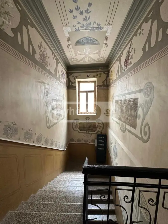 For Sale 4 Room Apartment Chughuretshi view 3