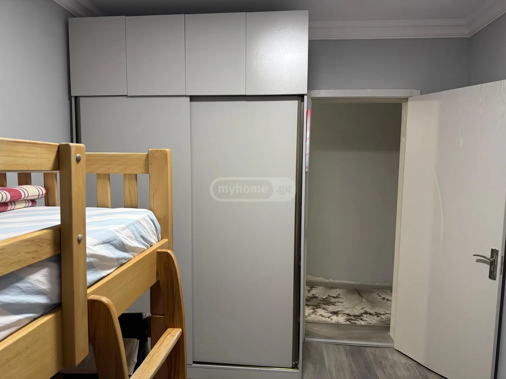 For Sale 4 Room Apartment Isanshi view 9