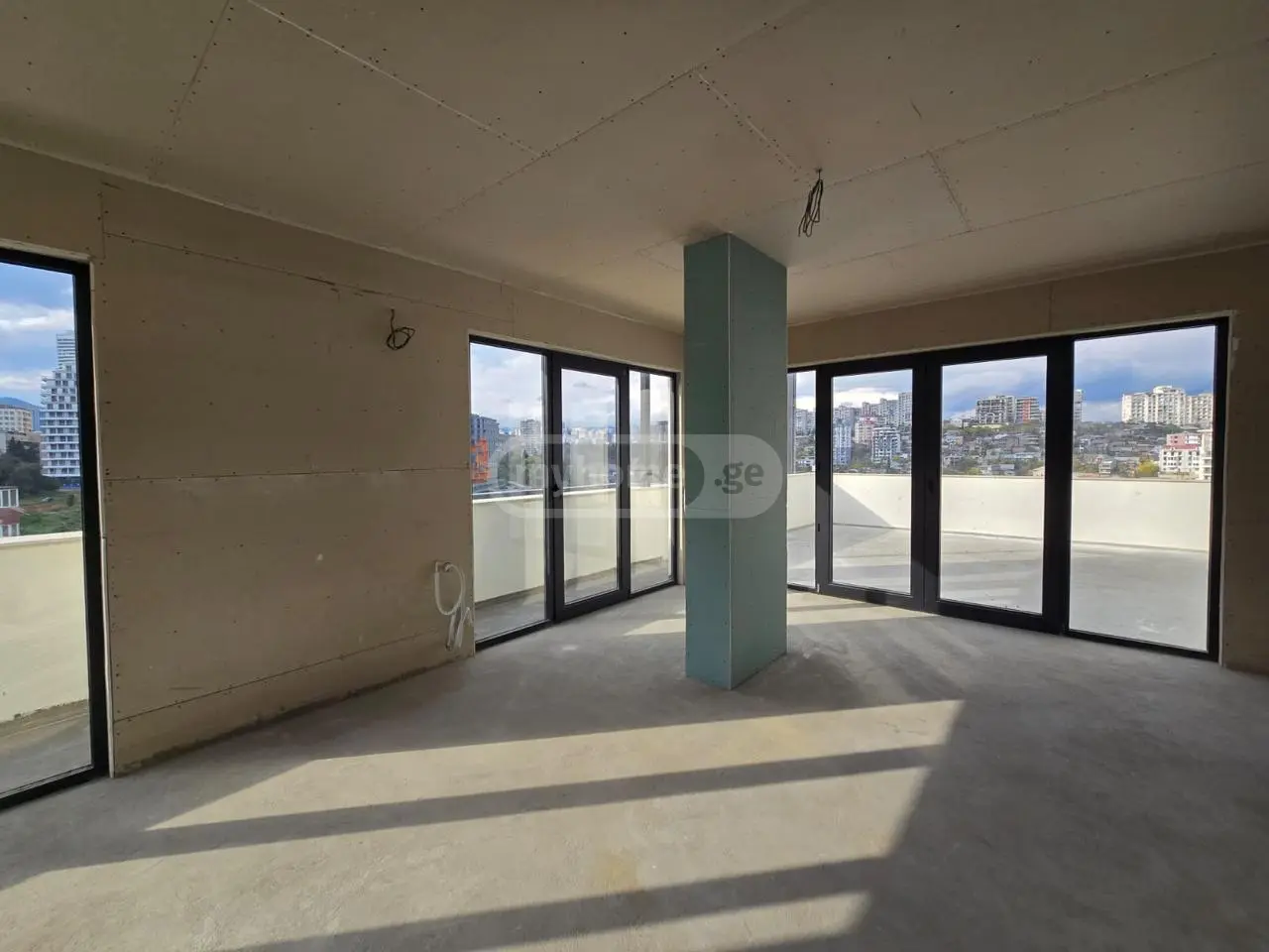 For Sale 4 Room Apartment view 4