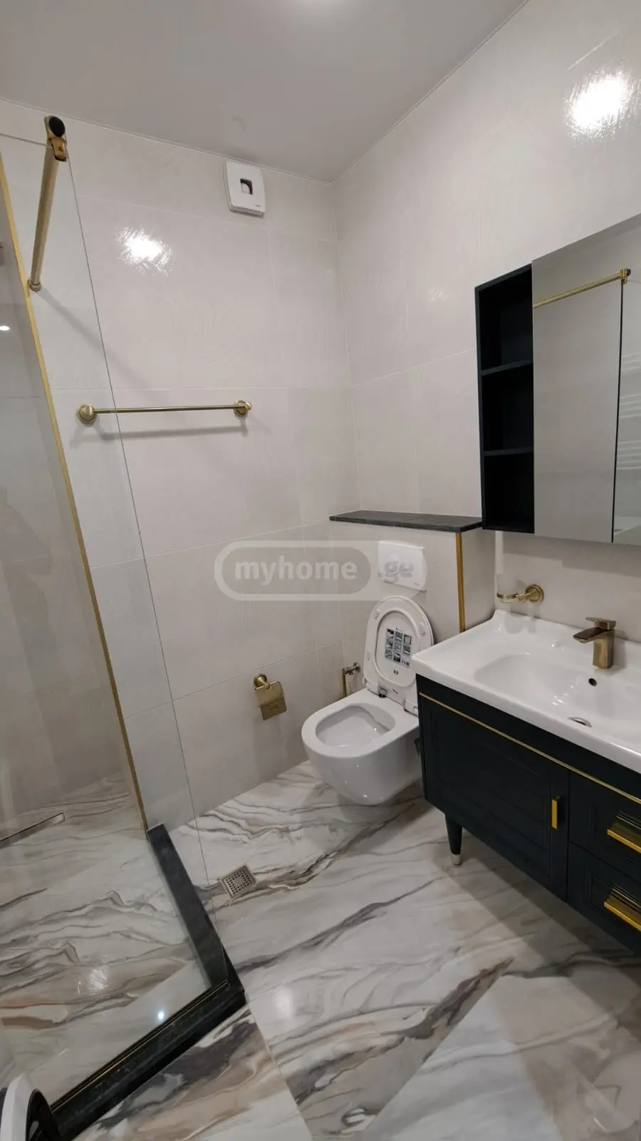 For Sale 2 Room Apartment view 3