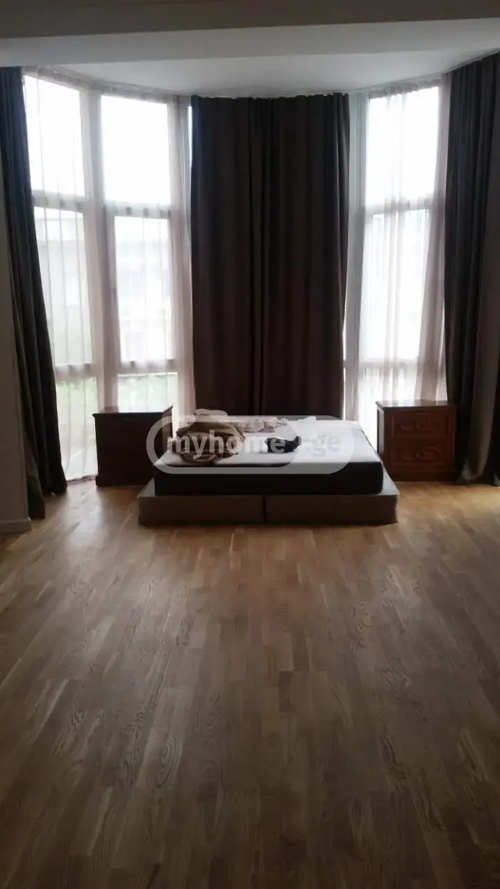 For Rent 10+ Room Private House In Vake view 5