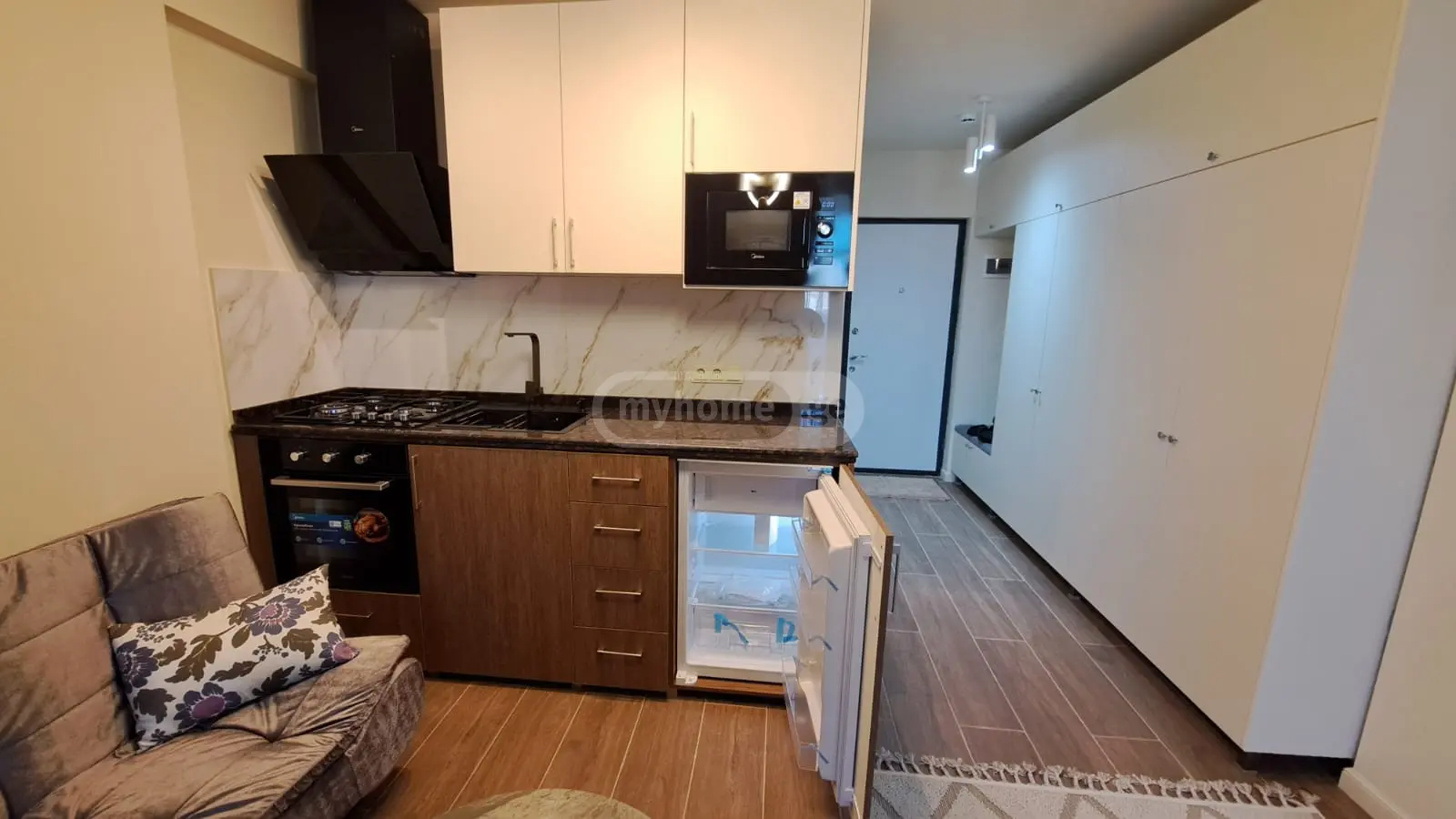 For Sale 2 Room Apartment view 6