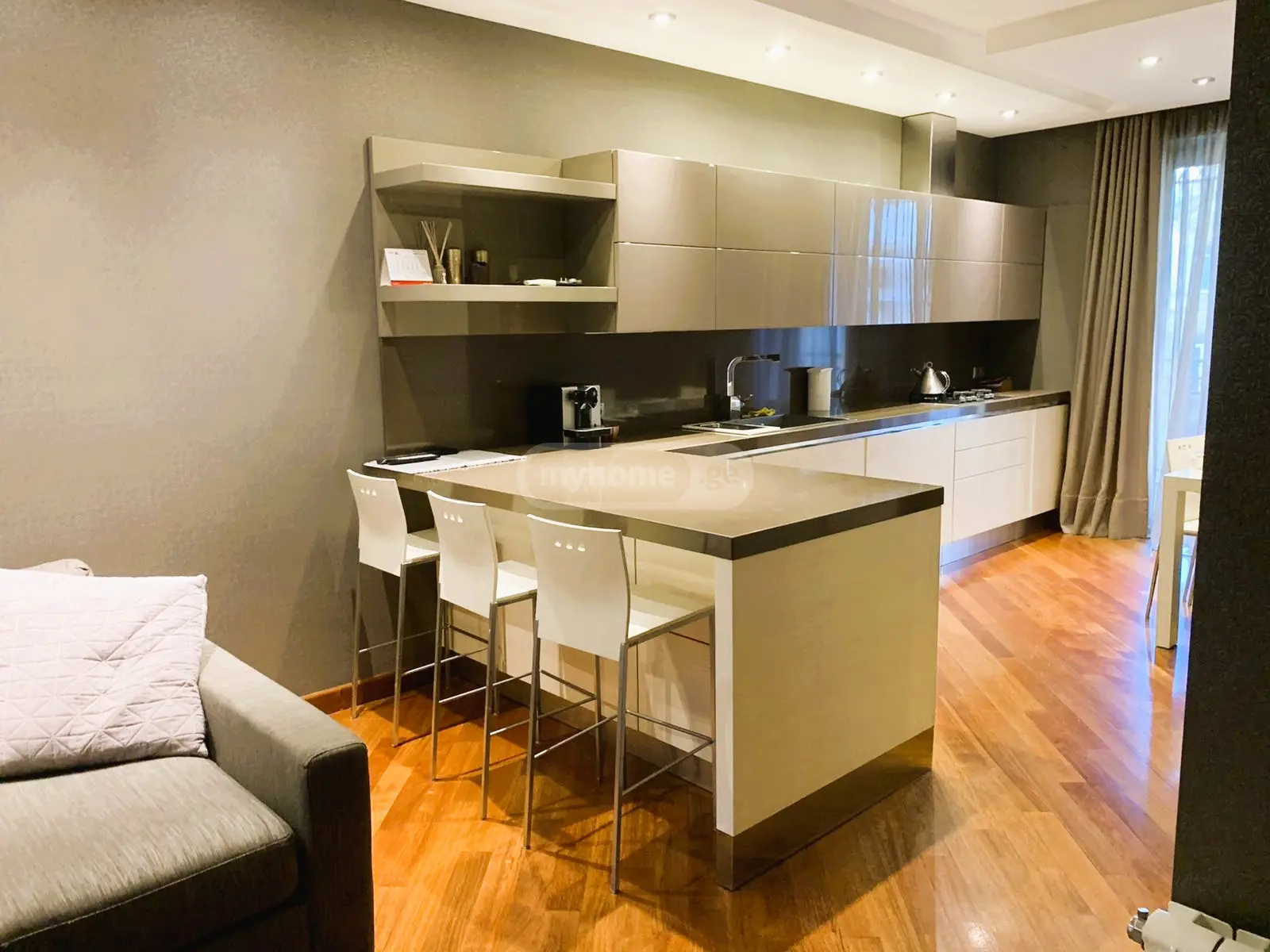For Rent 5 Room Private House Mtatsmindaze view 5