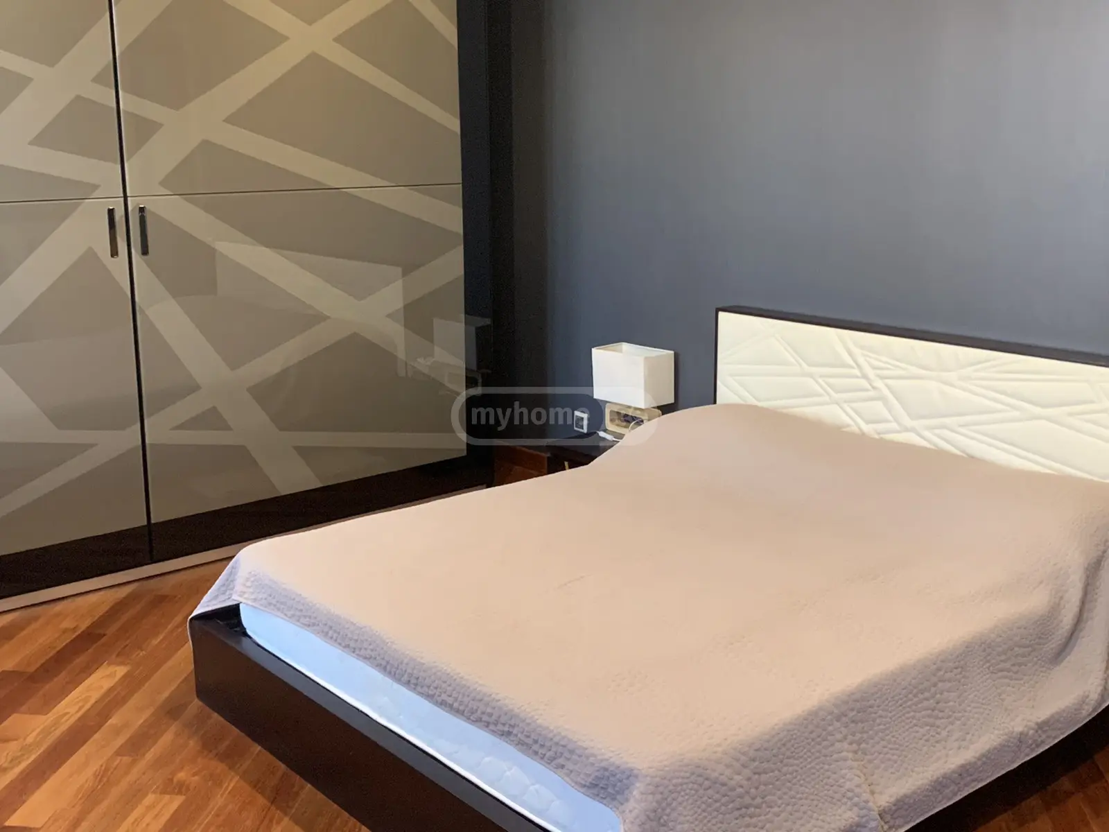 For Rent 5 Room Private House Mtatsmindaze view 10