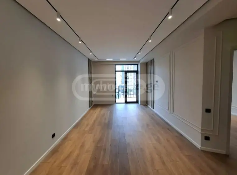 For Sale 2 Room Apartment view 3