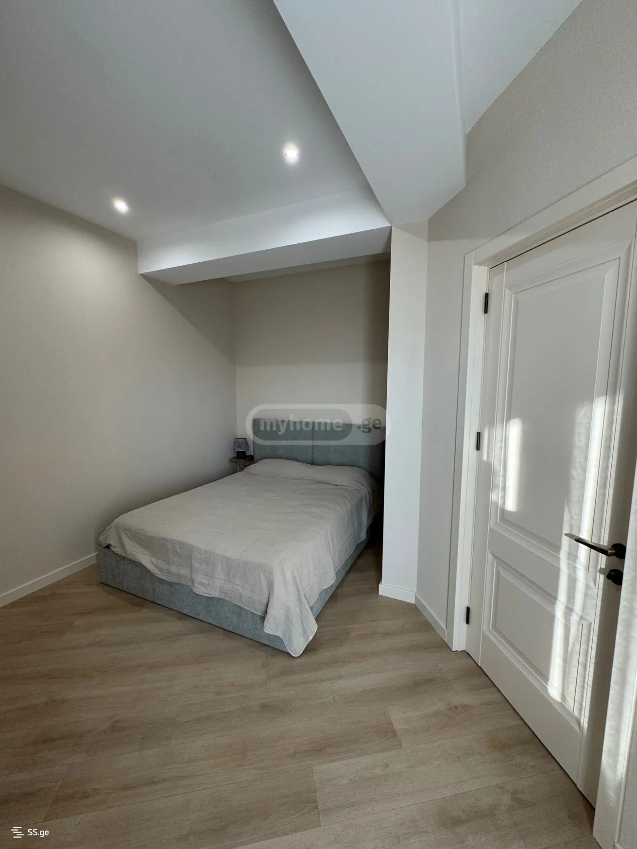 For Sale 2 Room Apartment Chughuretshi view 9