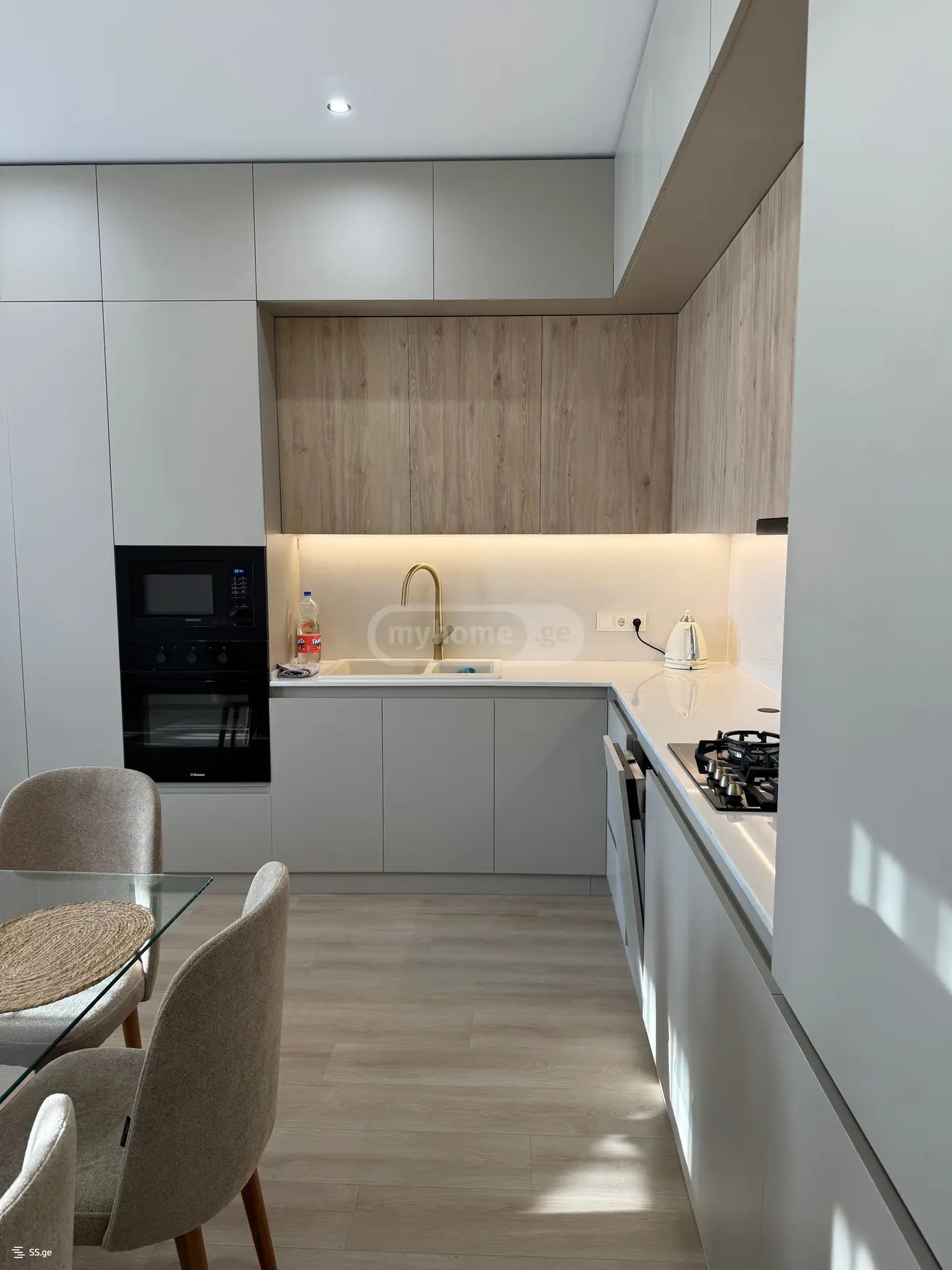 For Sale 2 Room Apartment Chughuretshi view 2
