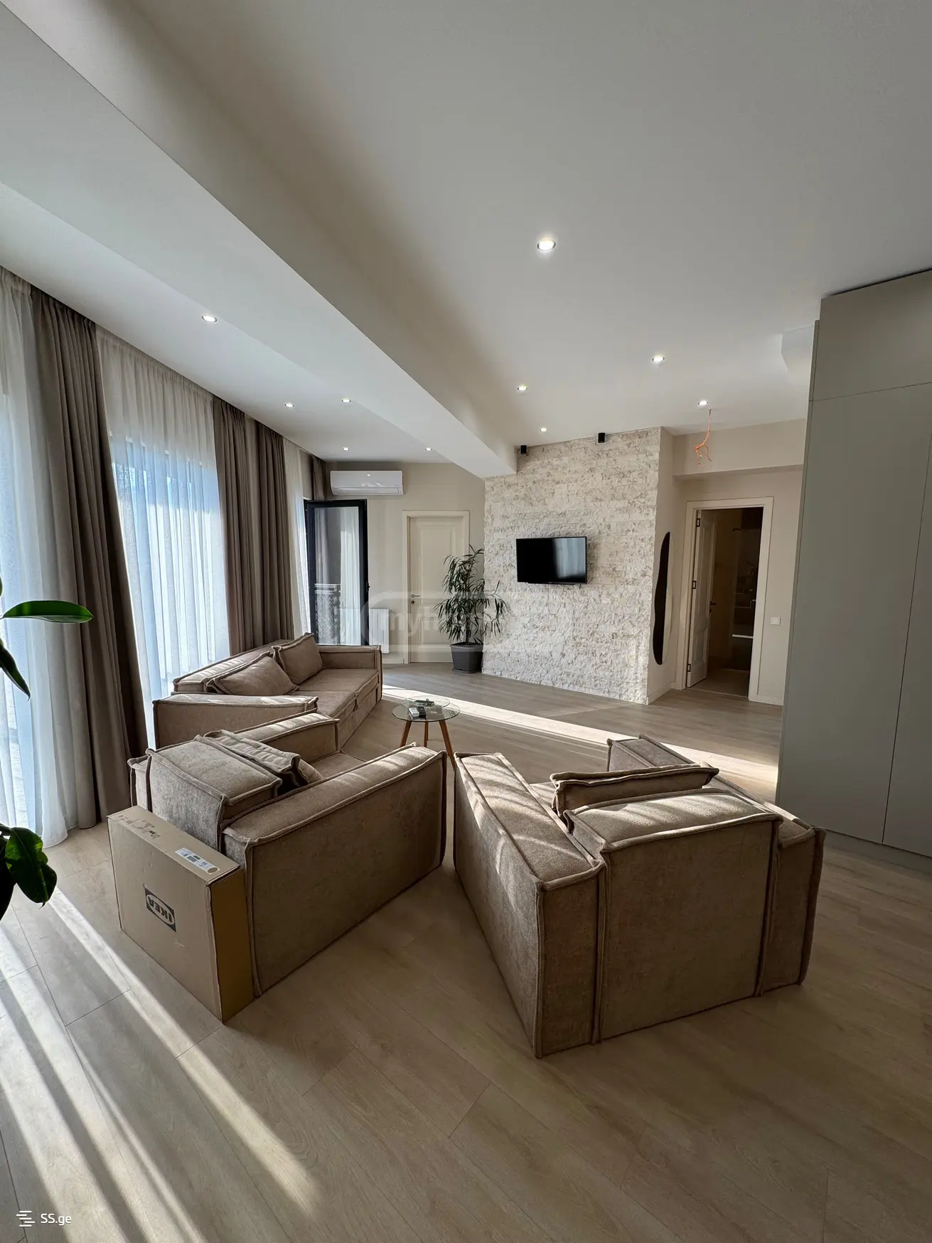For Sale 2 Room Apartment Chughuretshi view 4