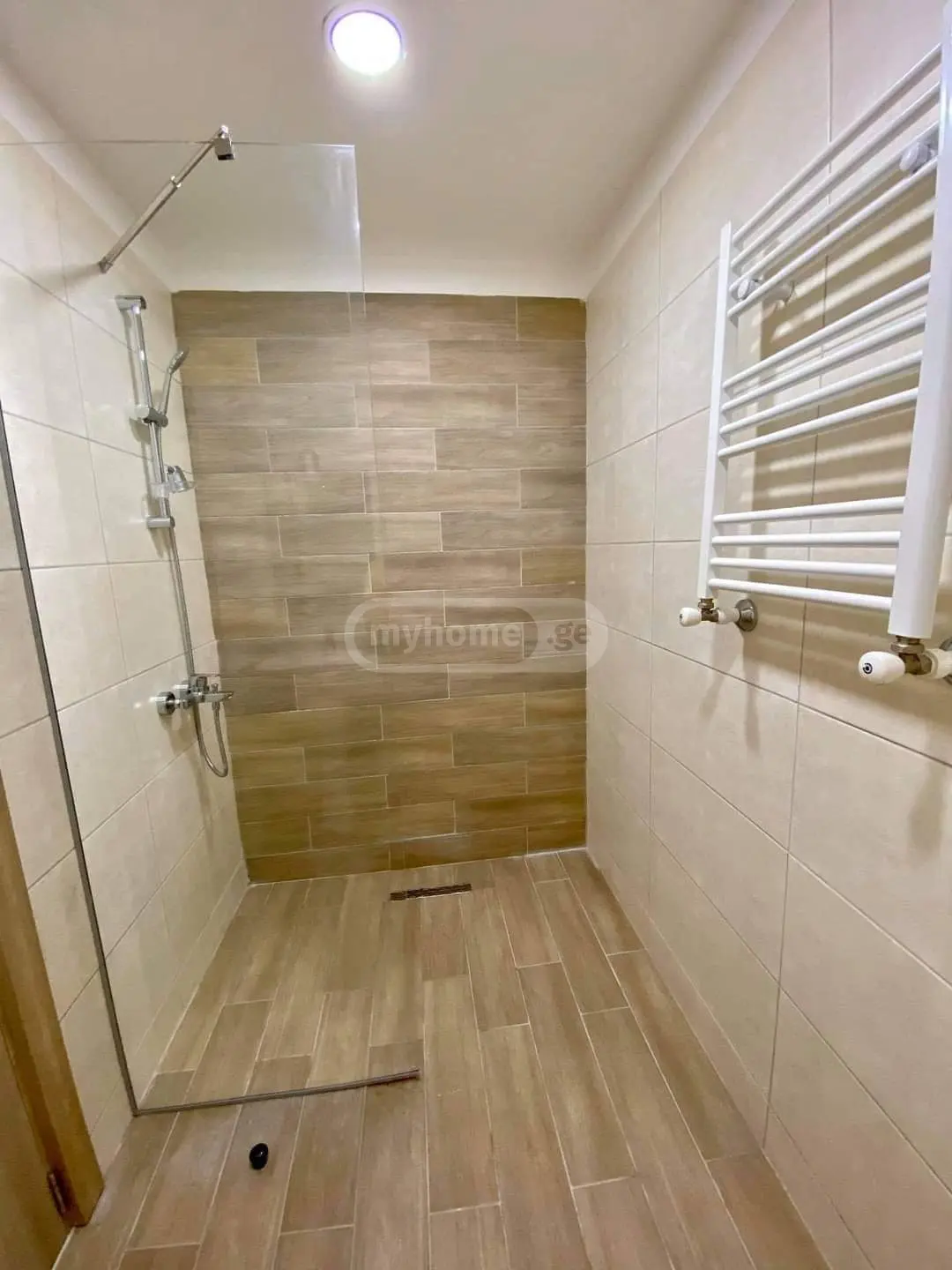 Daily Rent 2 Room Apartment Bakurianshi view 4
