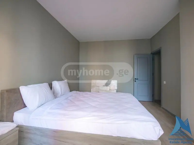 For Sale 3 Room Apartment view 2