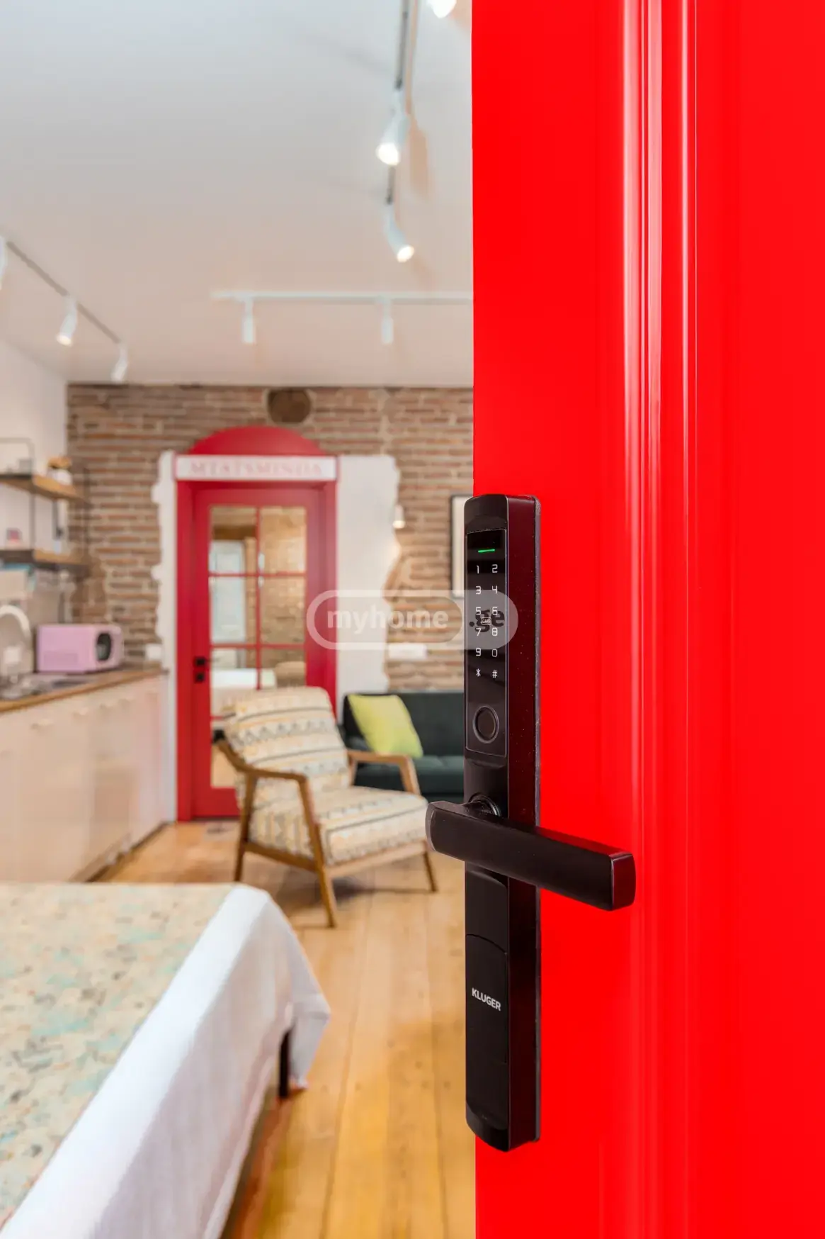 For Rent 1 Room Apartment Mtatsmindaze view 5