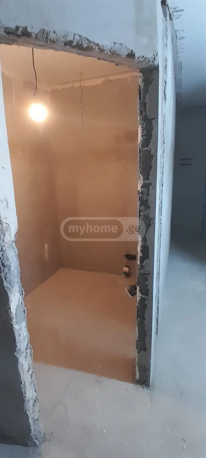 For Sale 4 Room Apartment view 6