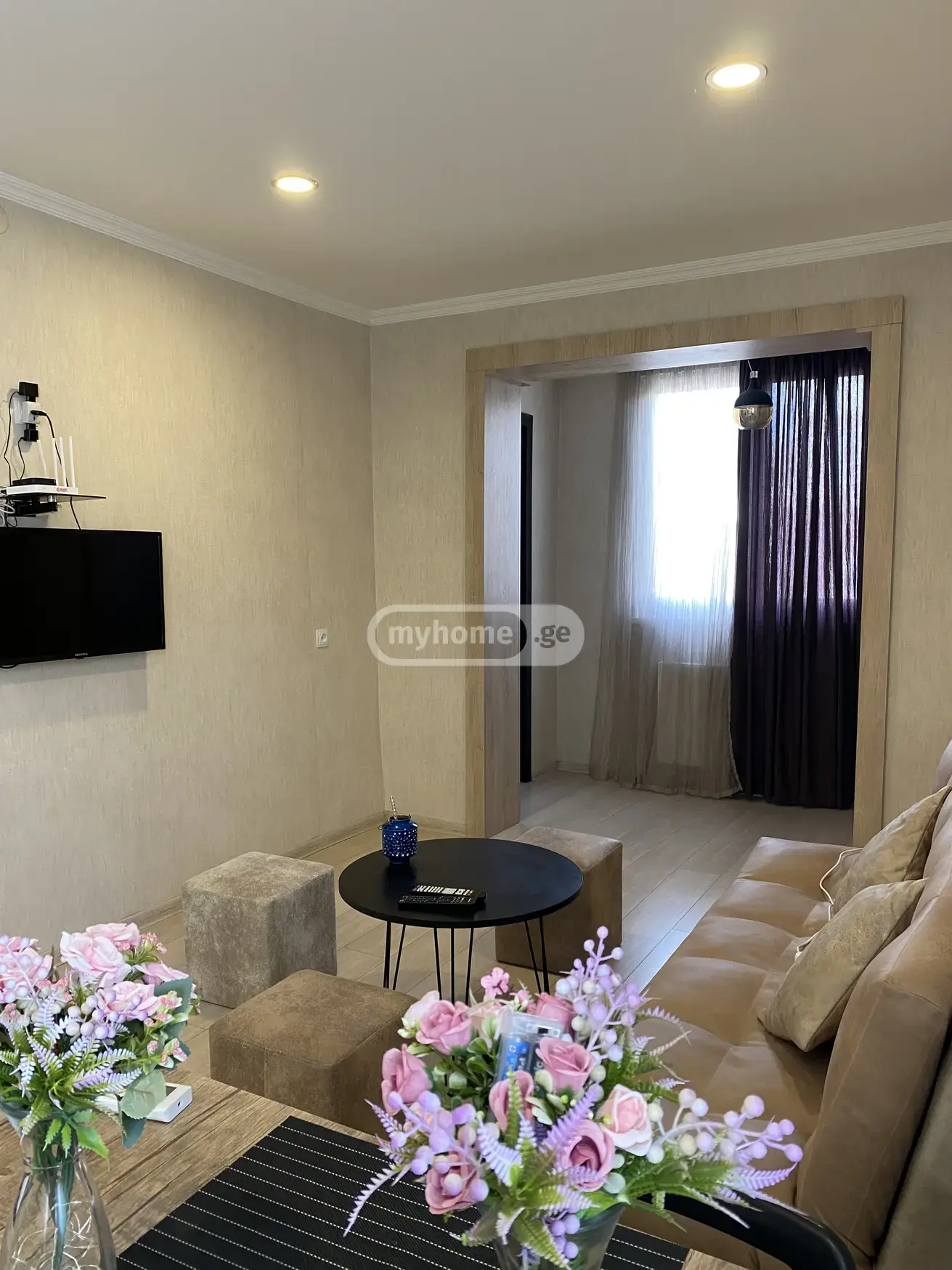 2 Room Flat Daily Rent. Chugureti view 24