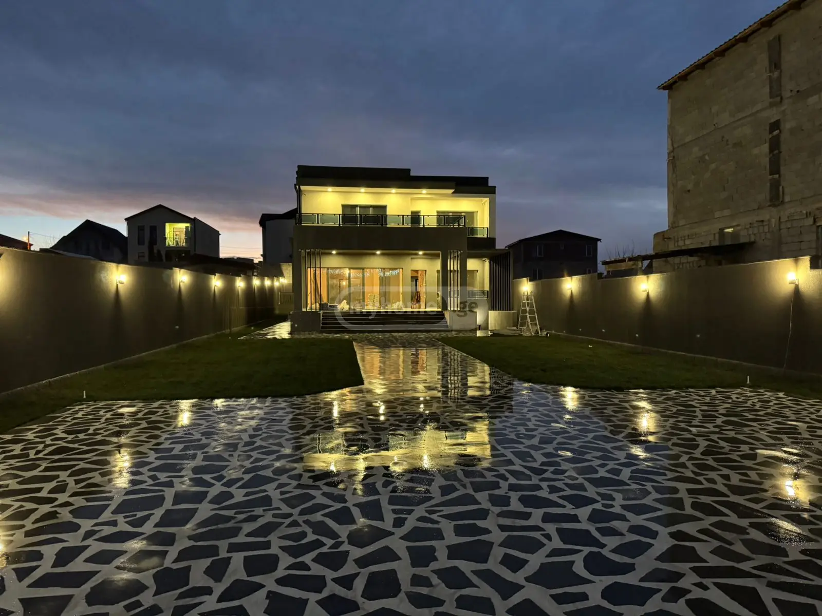 For Sale 10+ Room Private House Chughuretshi view 4