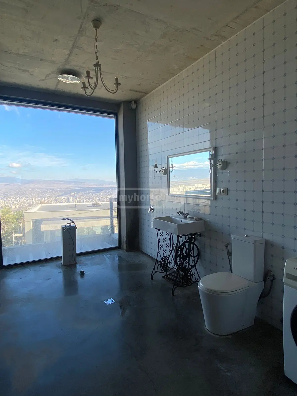 For Sale 6 Room Private House Tsqnetshi view 8