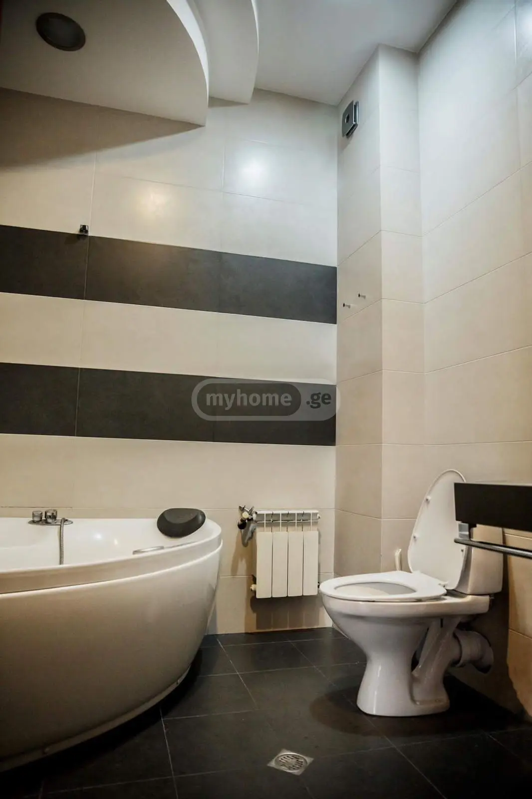 For Rent 4 Room Apartment Veraze view 4