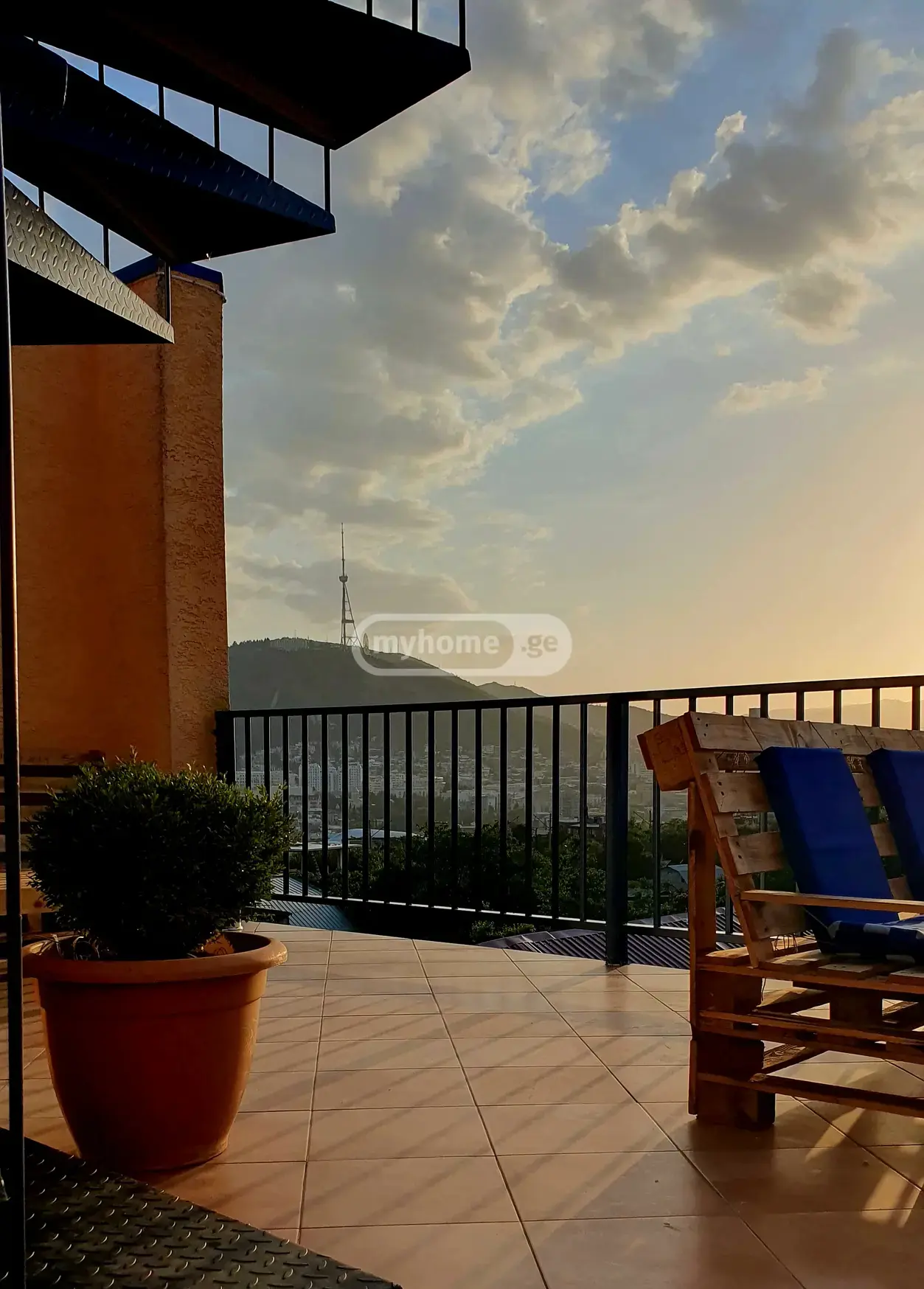 For Rent 10+ Room Sastumro Eliaze view 7