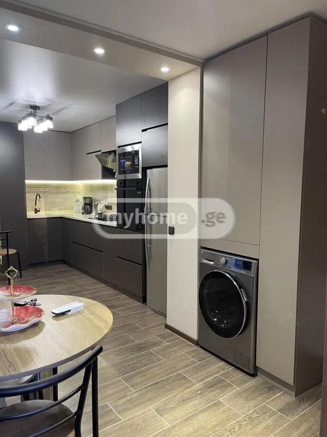 For Rent 3 Room Apartment Kutaisshi view 1