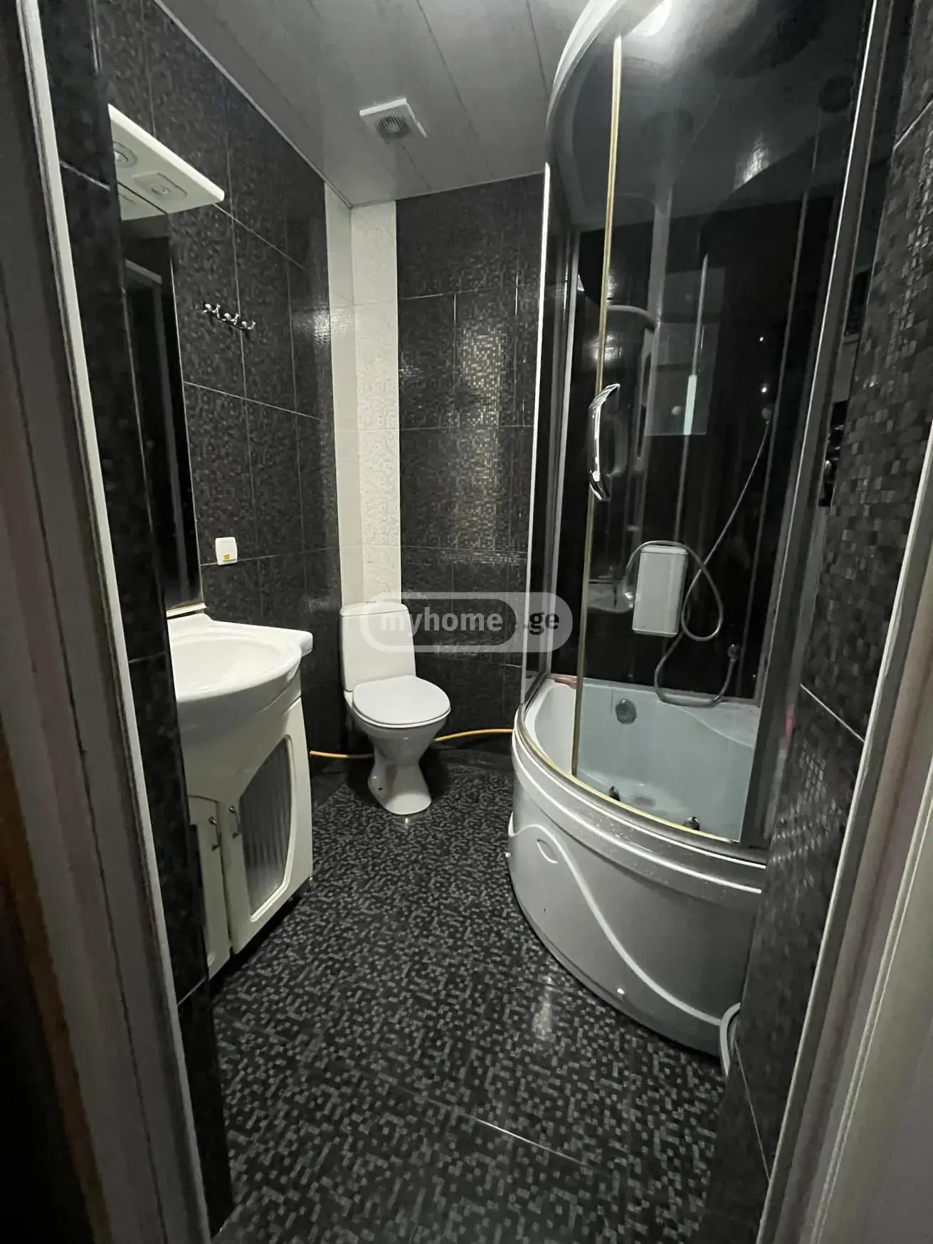 For Rent 3 Room Apartment Kutaisshi view 10