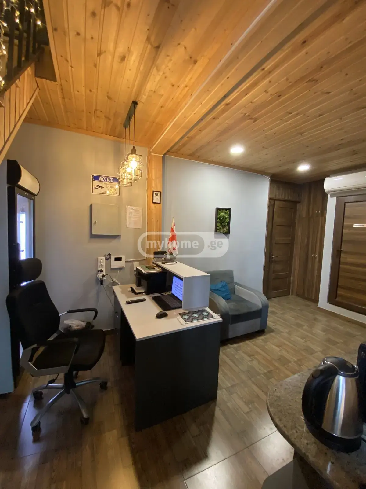 For Sale 10+ Room Sastumro Chughuretshi view 4