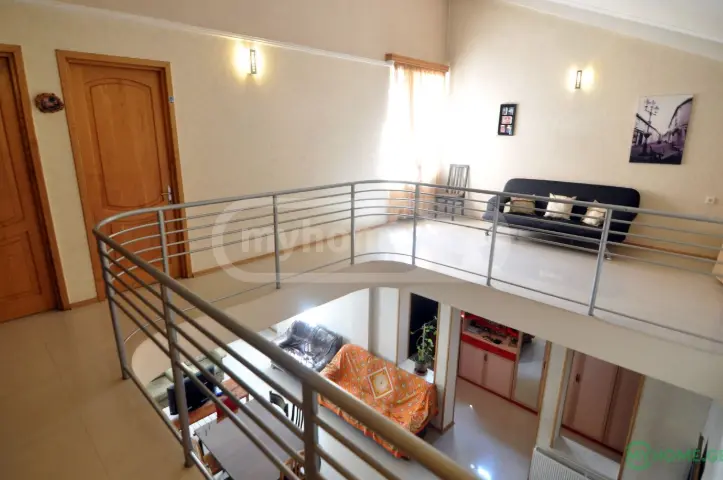 For Sale 8 Room Private House Isanshi view 2