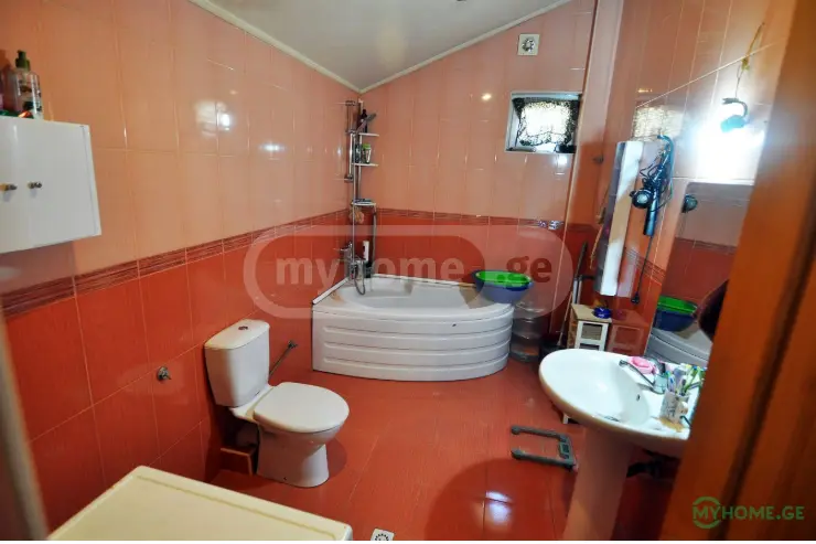 For Sale 8 Room Private House Isanshi view 9