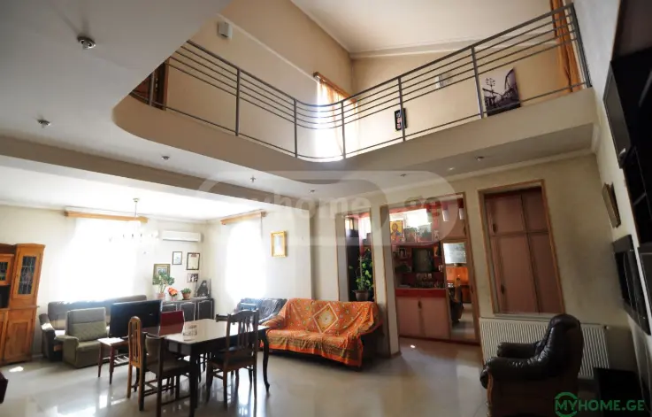For Sale 8 Room Private House Isanshi view 5