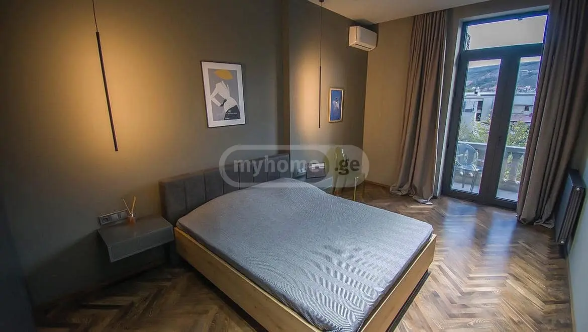 For Rent 3 Room Apartment Mtatsmindaze view 4