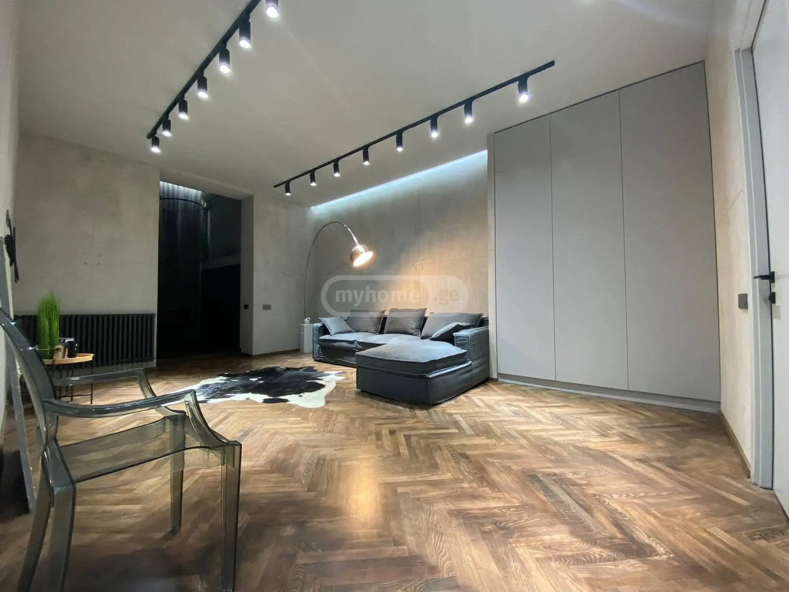 For Rent 3 Room Apartment Mtatsmindaze view 2