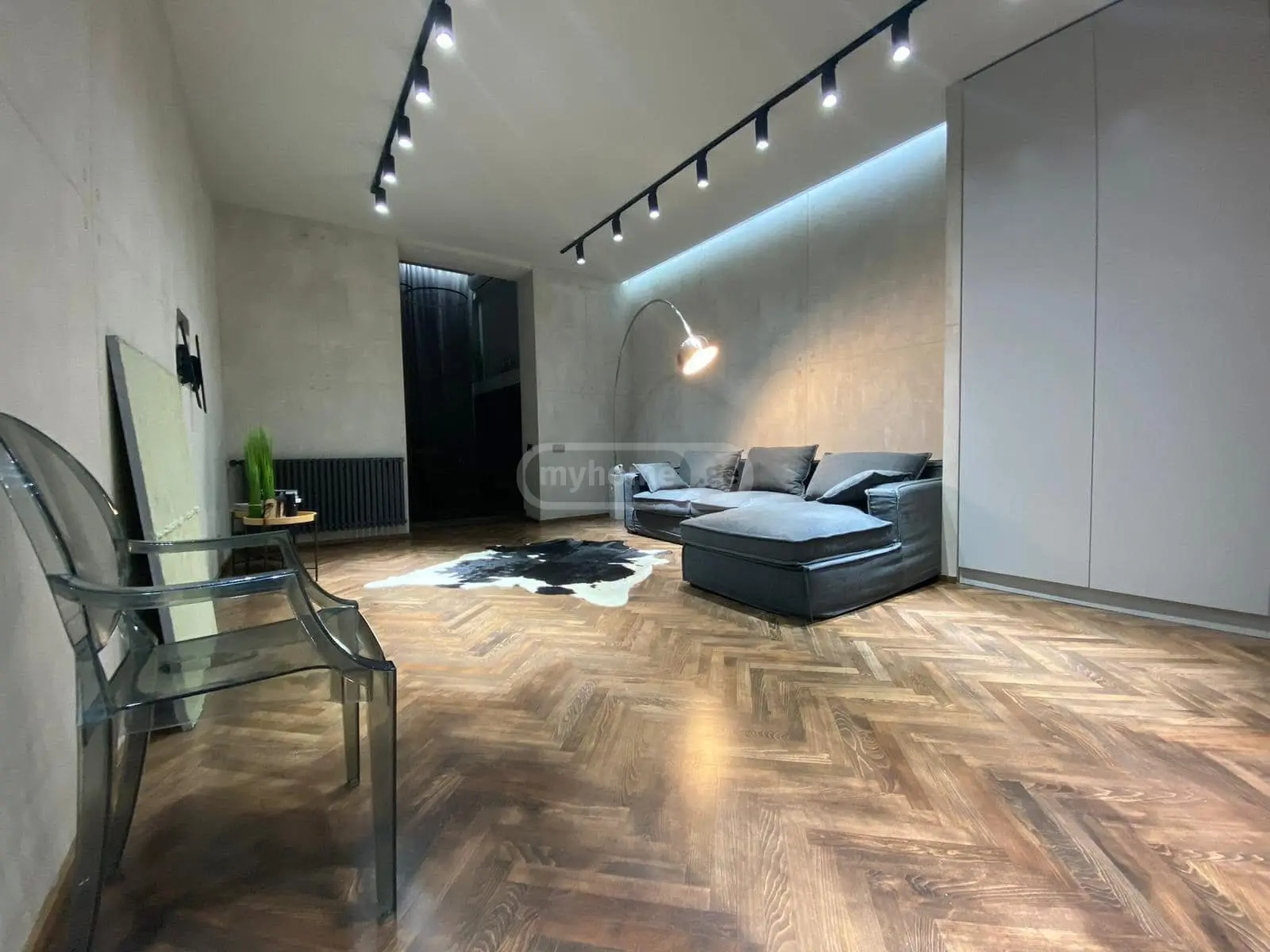 For Rent 3 Room Apartment Mtatsmindaze view 1
